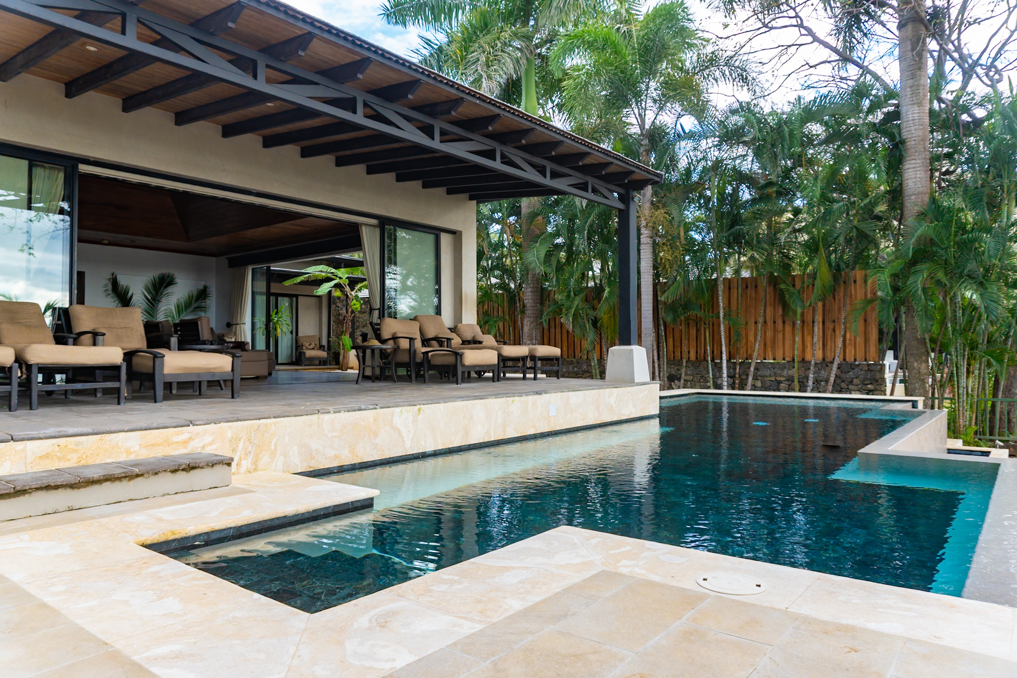 Casa Fuente – Beachfront Luxury Villa